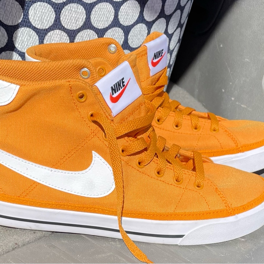 NIKE CANVAS ORANGE HI TOP SHOES